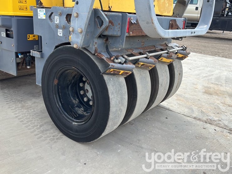 2017-dynapac-cc1300c-image-11