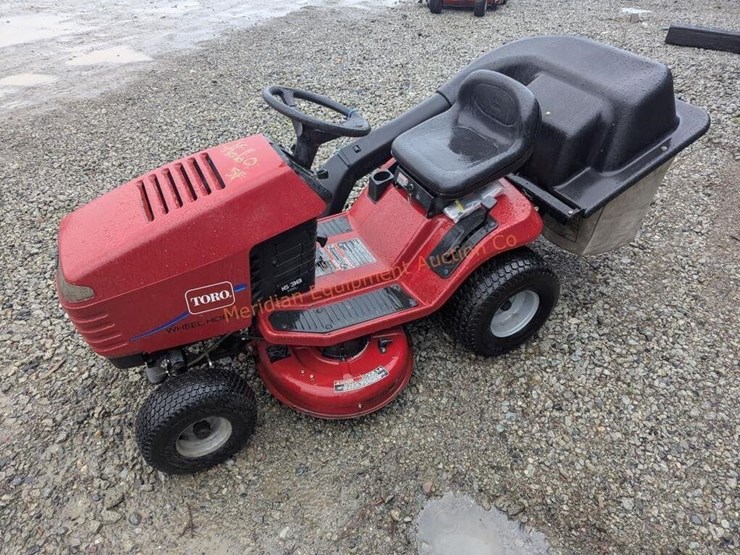 toro-wheelhorse-1638hxl-image-1