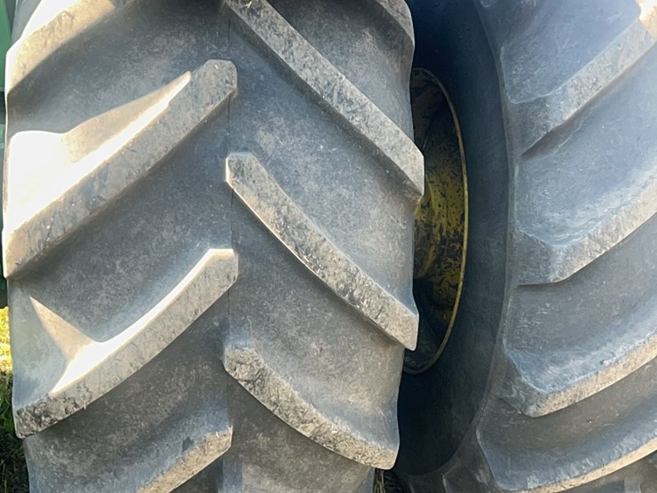 2016-john-deere-9520r-image-59