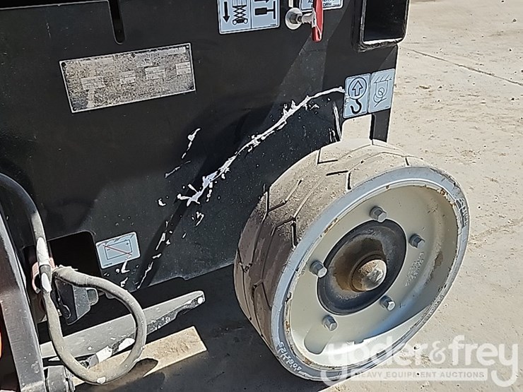 2022-jlg-3246es-image-10