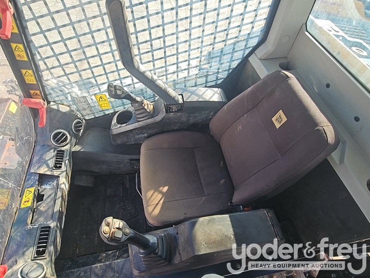 2019-jcb-270t-image-30