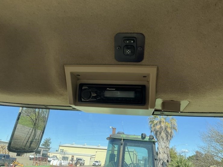 john-deere-7820-image-25