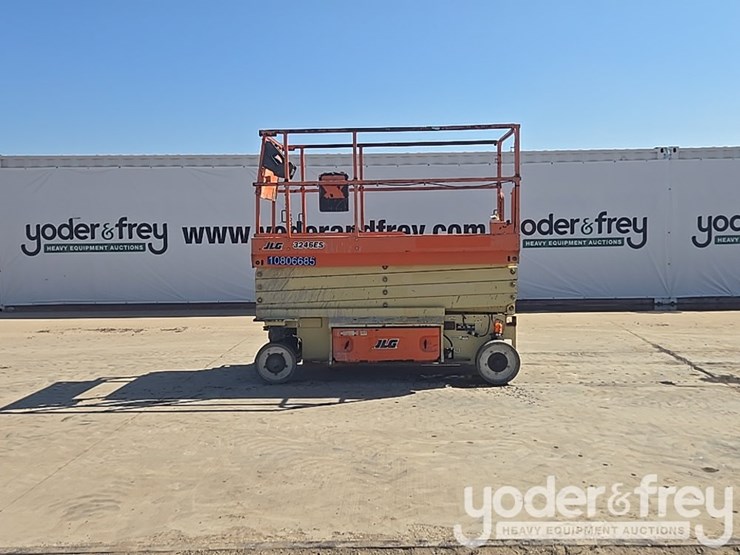 2018-jlg-3246es-image-2