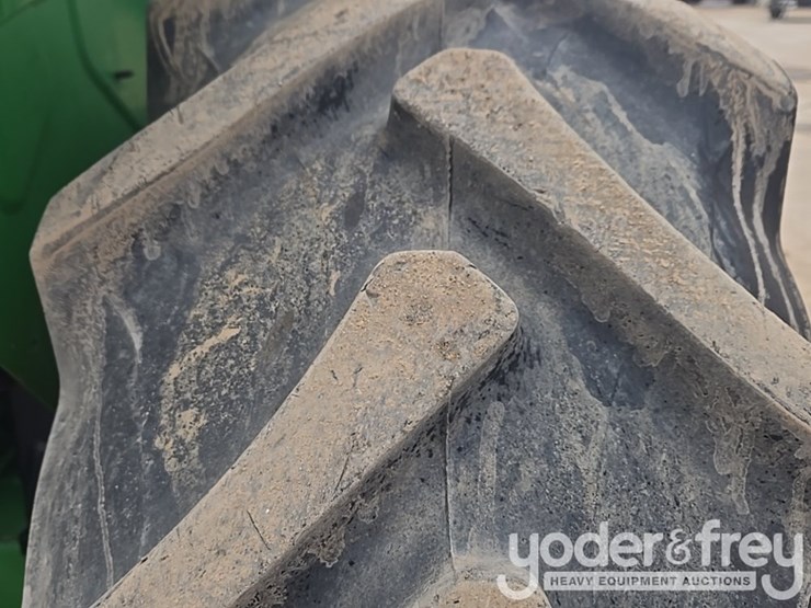 2020-john-deere-5075e-image-30