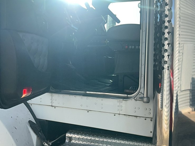 2007-kenworth-t800-image-76