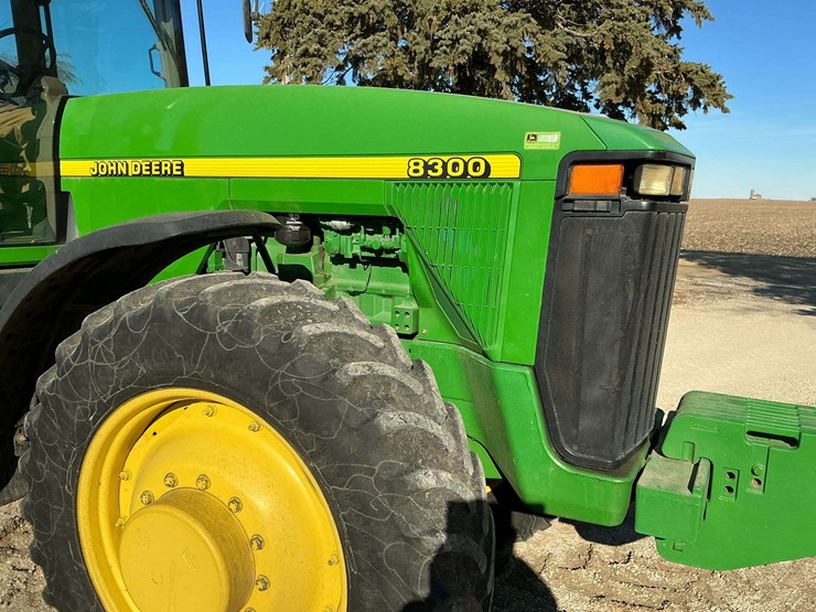 1997-john-deere-8300-image-8