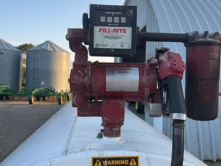2000-gallon-fuel-tank-with-fill-rite-heavy-duty-high-output-pump-image-25