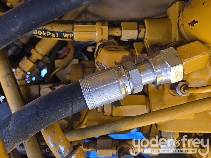 2005-caterpillar-140h-vhp-plus-image-52