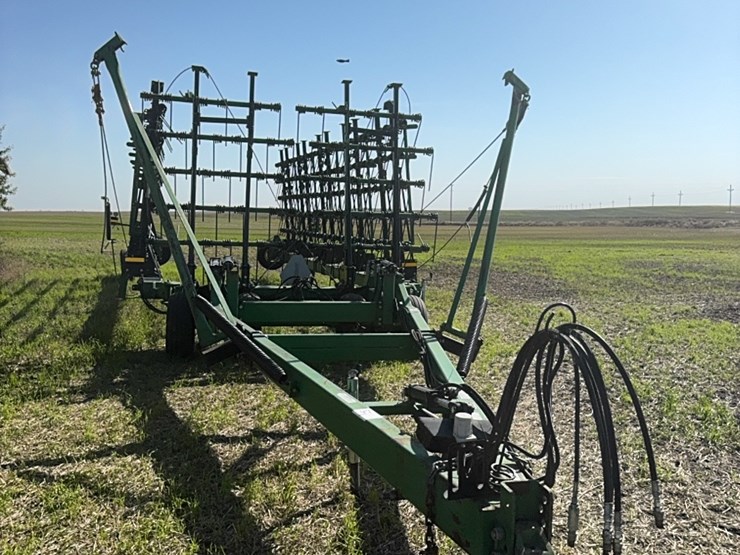 70’-summers-heavy-harrow,-hydraulic-down-pressure,-auto-fold-image-3