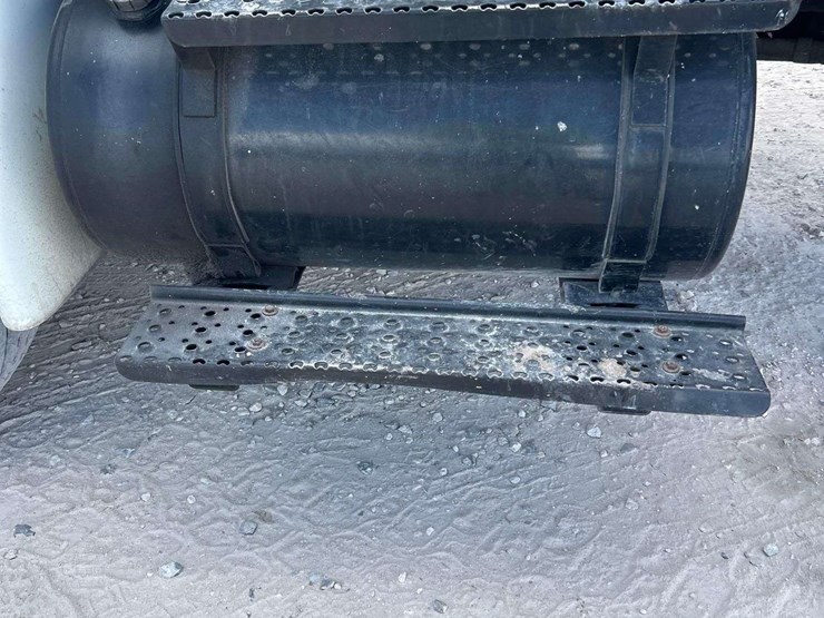 2007-international-durastar-4400-image-18