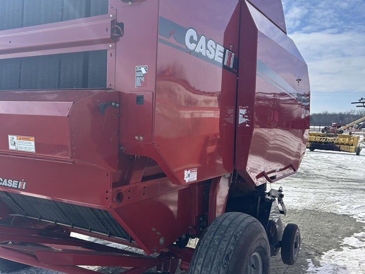 case-ih-rb564-image-4