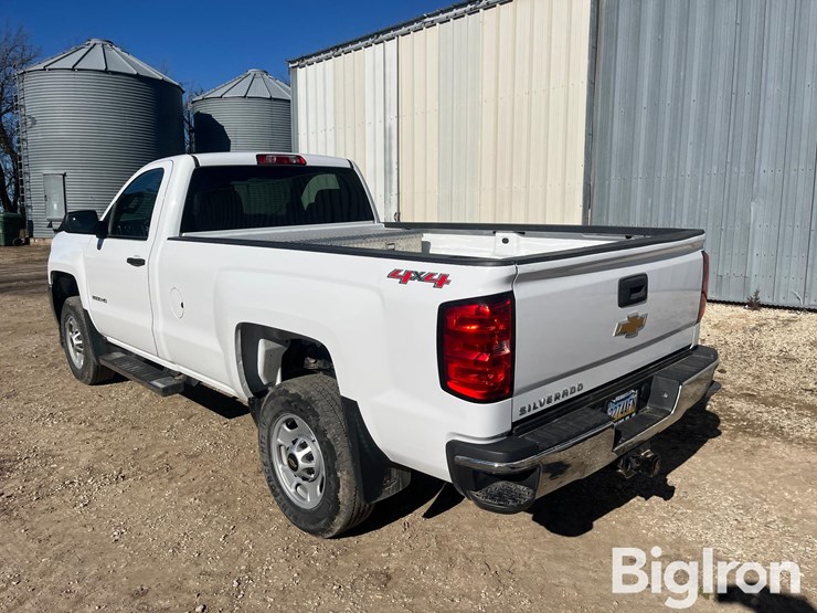 2015-chevrolet-silverado-2500-image-7