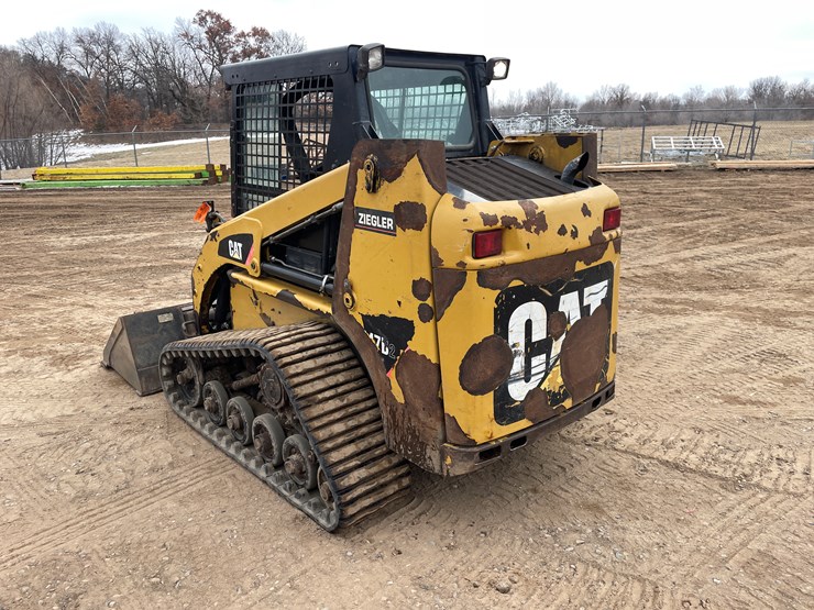 caterpillar-247-image-2