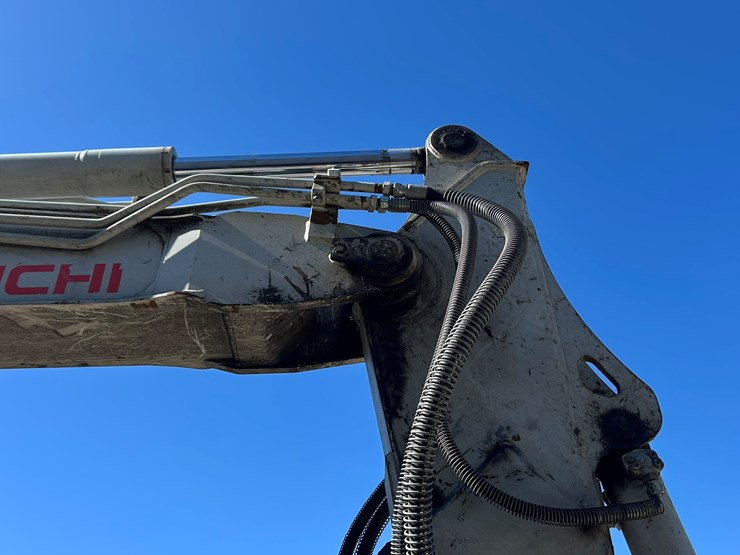 takeuchi-tb180fr-image-30