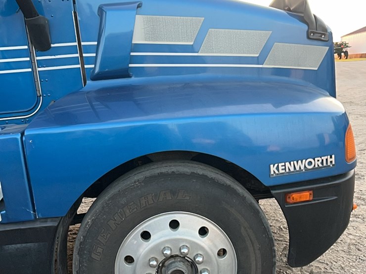 1990-kenworth-t600-image-82