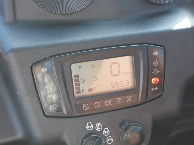 2019-kubota-rtv-x1100c-image-10