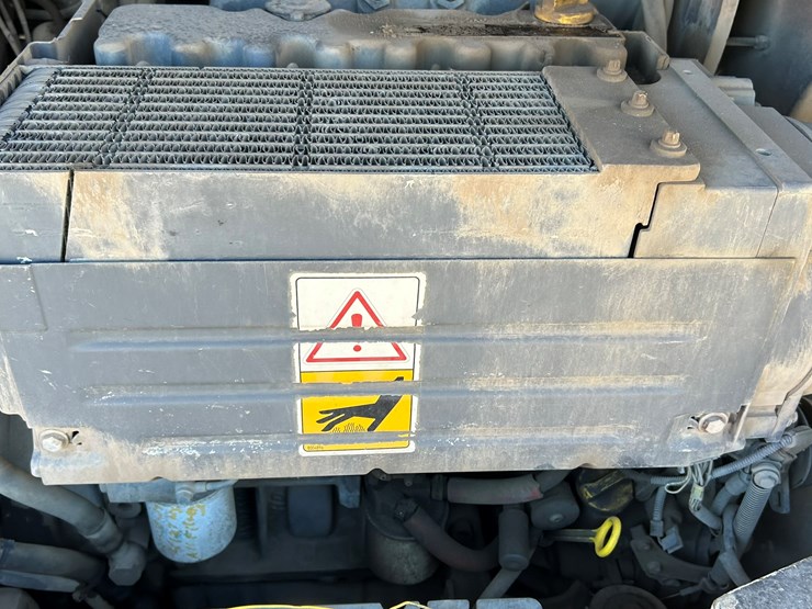 takeuchi-tw80-image-47