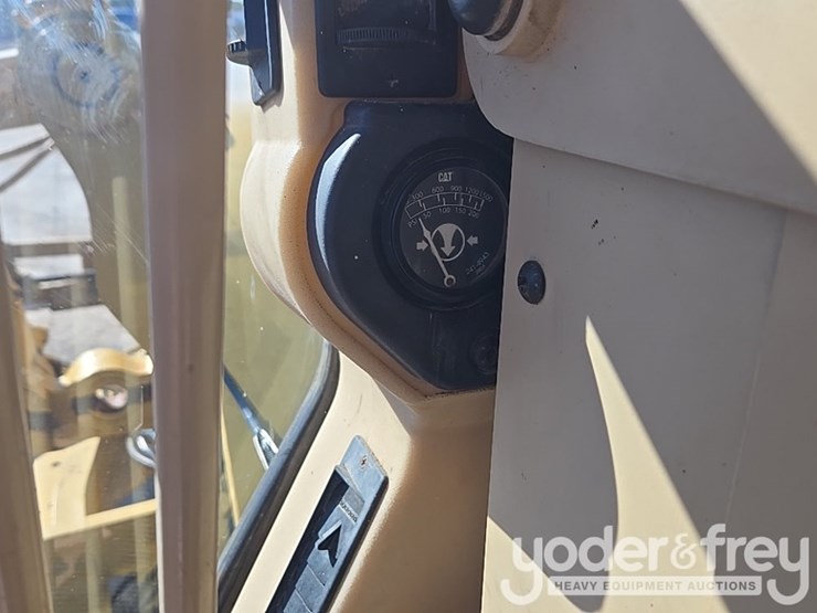 2005-caterpillar-140h-vhp-plus-image-117