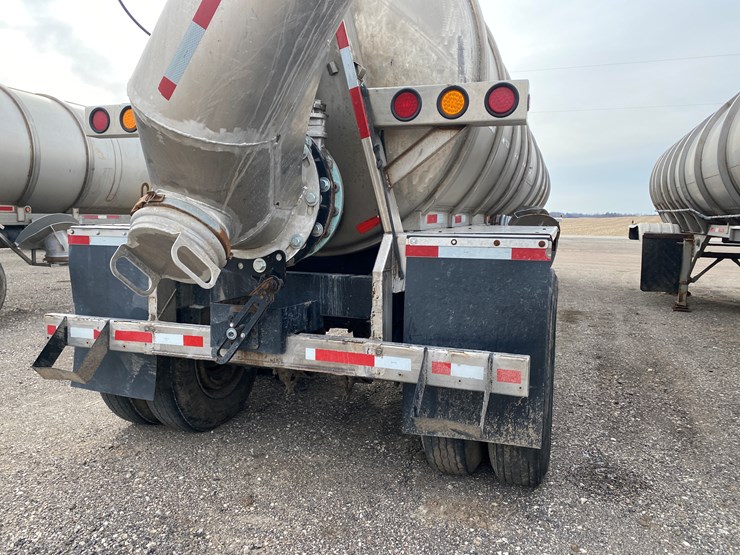 #504-•-2012-northern-8,500-gallon-semi-manure-tanker-(has-wi-title)-(waupun,-wi)-image-39