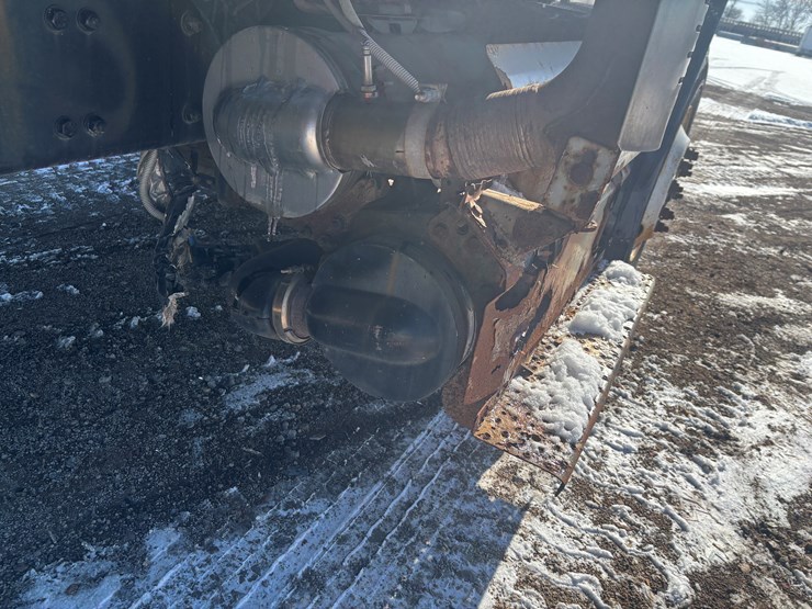 #2294-•-2013-freightliner-m2-flatbed-truck-image-54