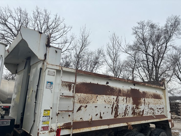#2267-•-beau-rock-17'-steel-dump-box-image-1
