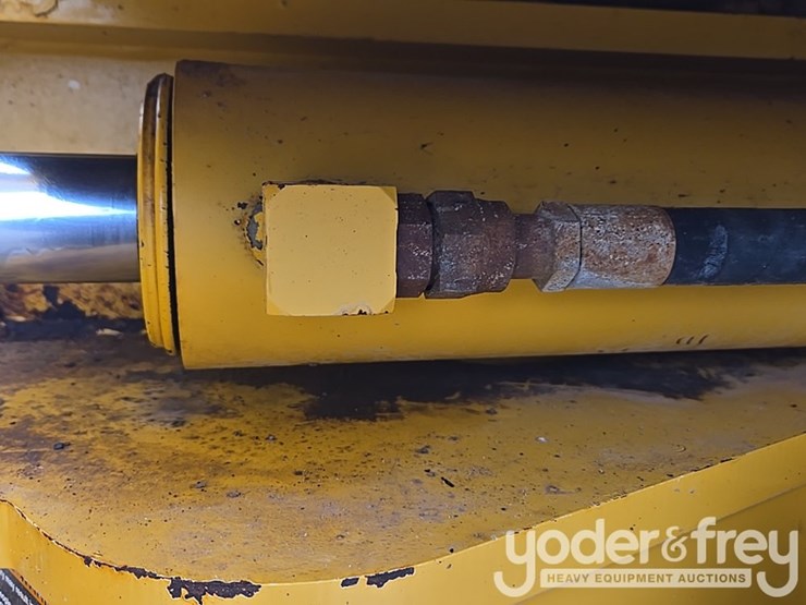 2013-deere-410et-image-29