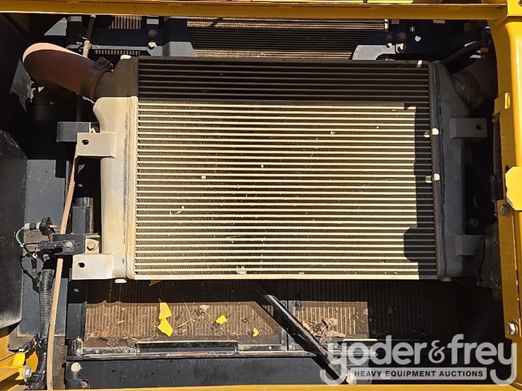 2022-komatsu-pc360-lc-11-image-59