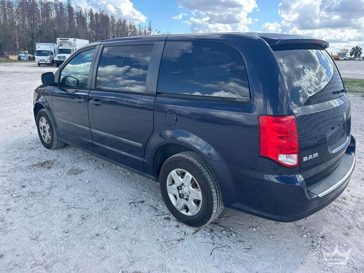 2024-ford-explorer-image-4