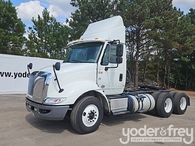 2017-international-8600-image-1