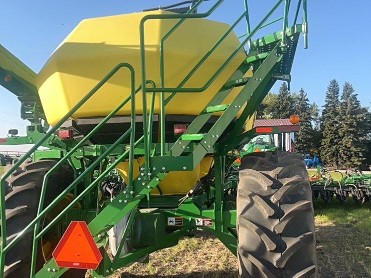 2018-john-deere-1910-image-191