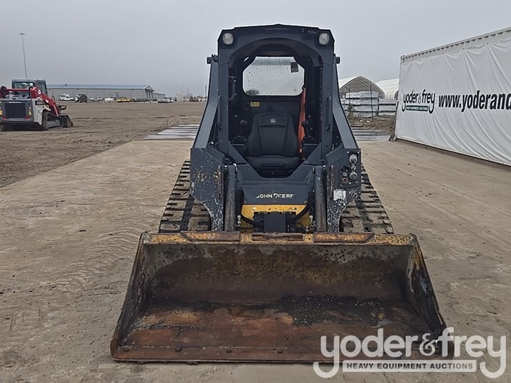 2021-deere-317g-image-8