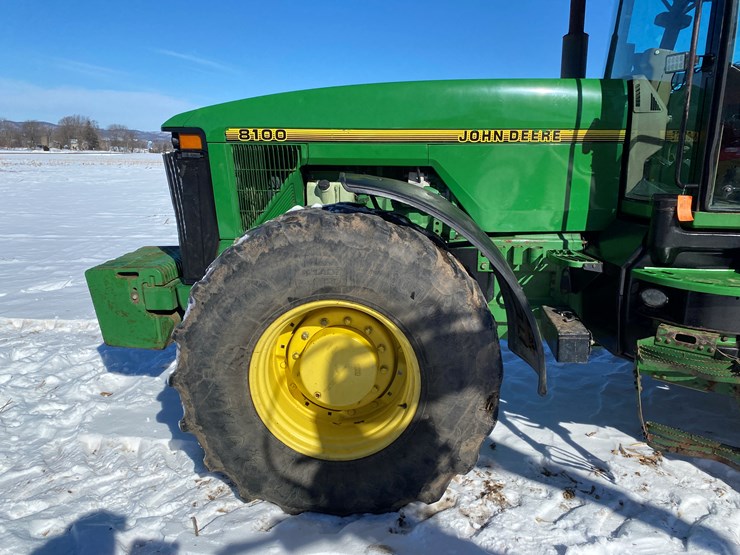 john-deere-8100-image-13
