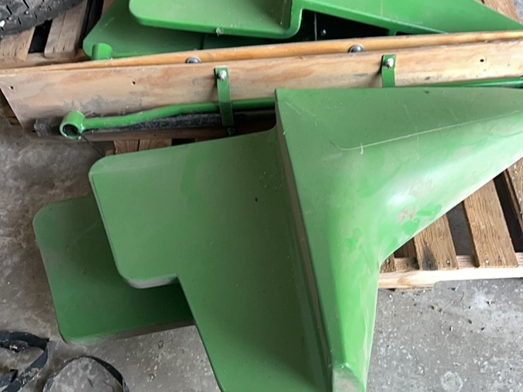 (2)-john-deere-poly-dividers-image-14