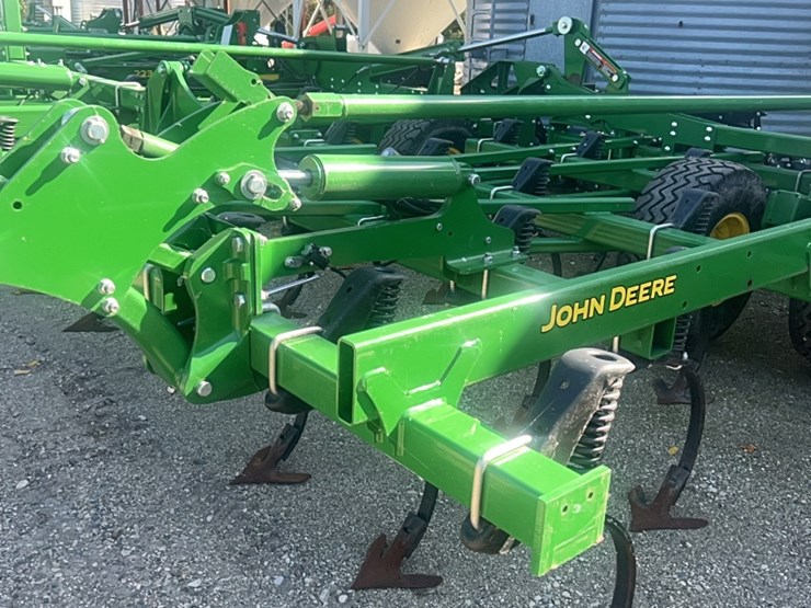 2024-john-deere-52-image-122