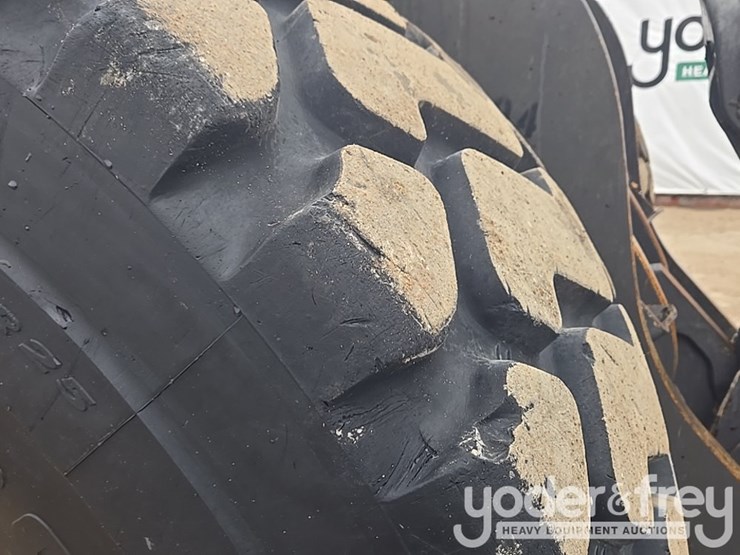 2017-volvo-l110h-image-61