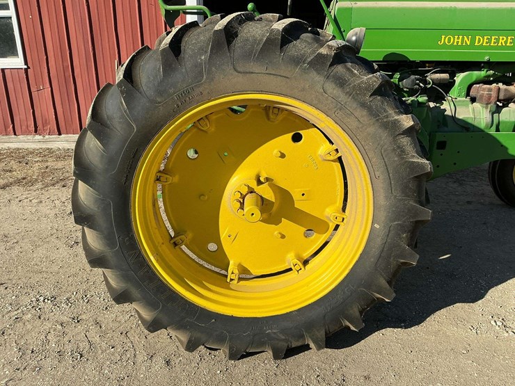 john-deere-70-image-9