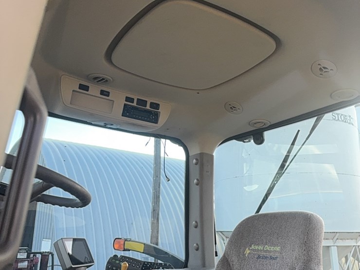 2010-john-deere-2010-image-31