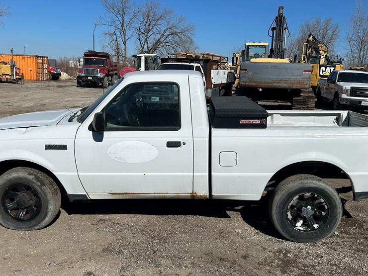 2011-ford-ranger-image-2