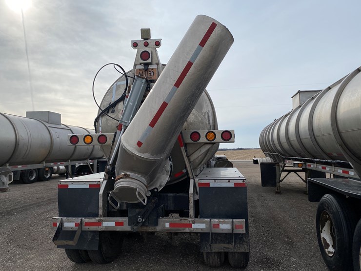 #504-•-2012-northern-8,500-gallon-semi-manure-tanker-(has-wi-title)-(waupun,-wi)-image-38