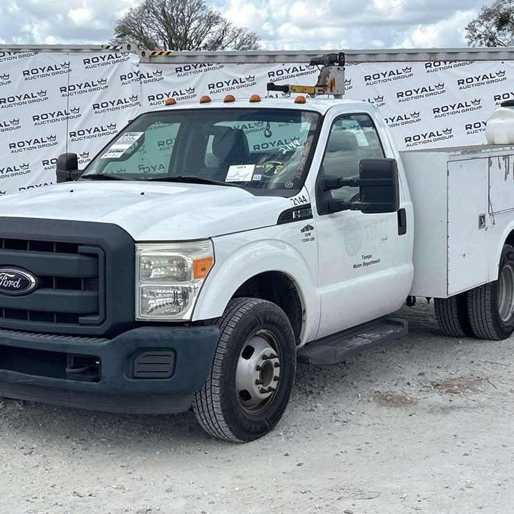 2012 FORD F350