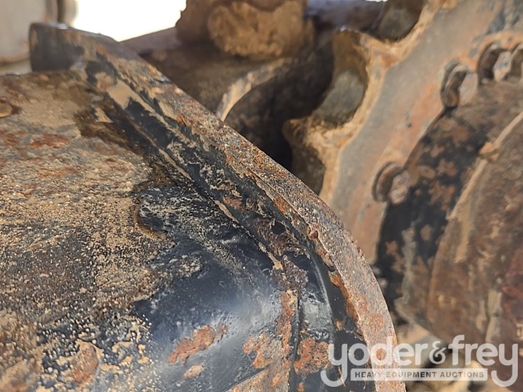 2020-deere-35g-image-11