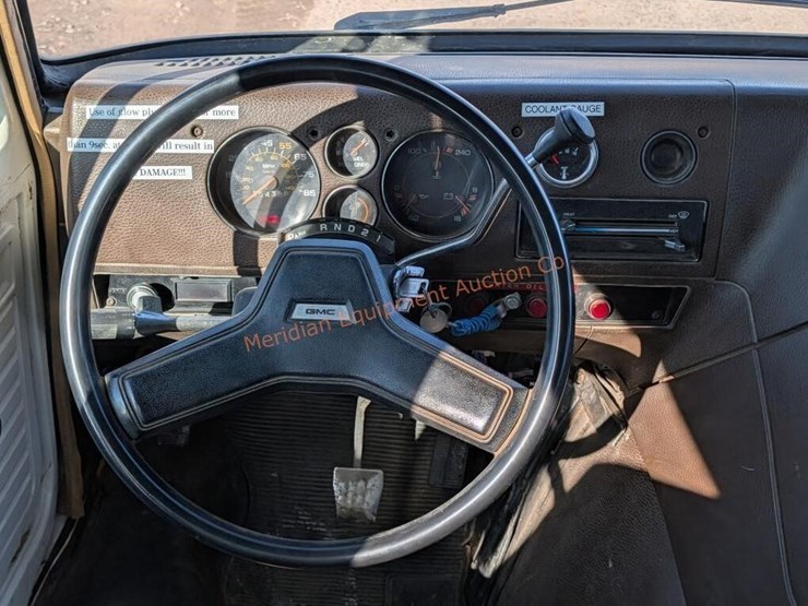 1986-gmc-3500-image-21