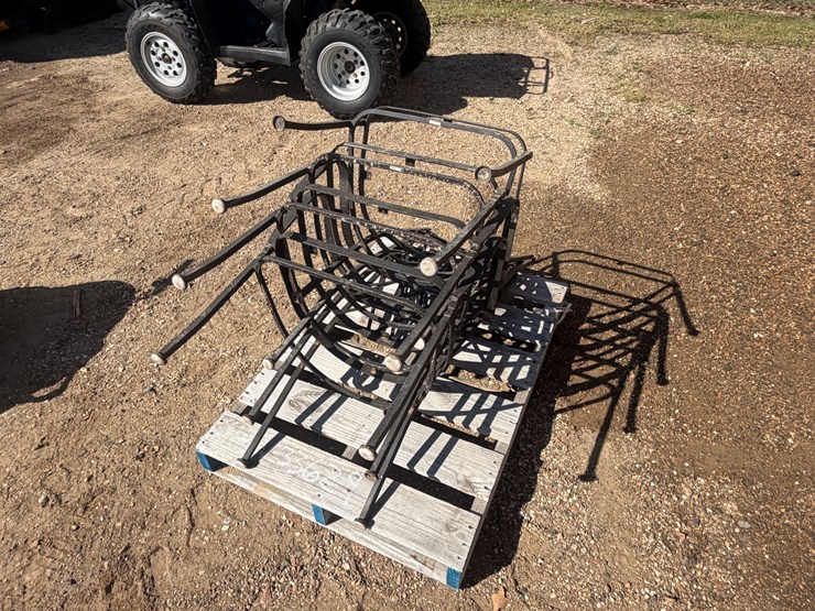 #33629-•-pallet-of-4-antique-genuine-wrought-iron-chairs-image-1