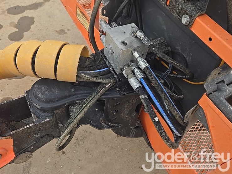 2015-jlg-600s-image-18