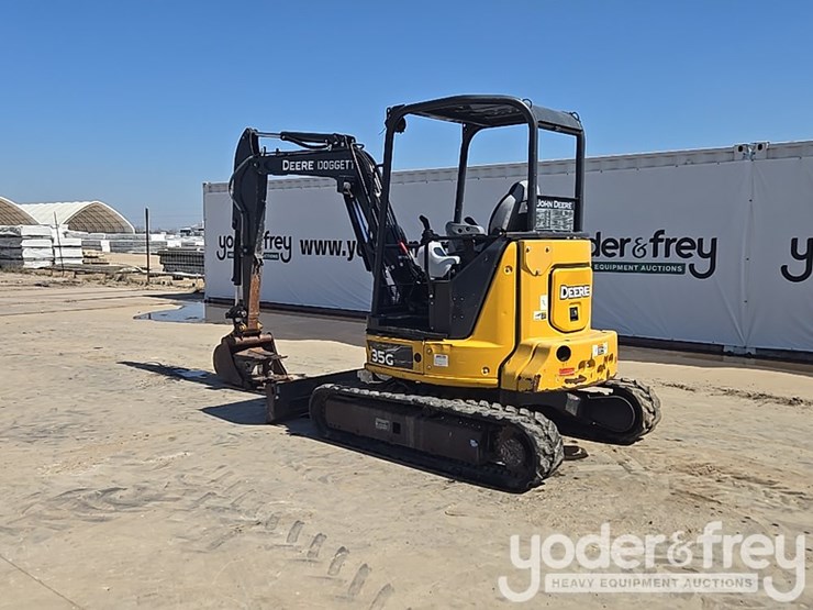 2020-deere-35g-image-3