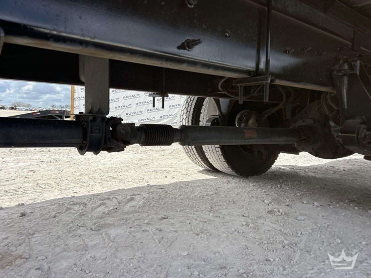 2019-international-durastar-4300-image-23