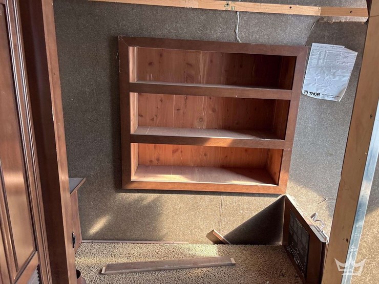 2018-freightliner-thor-venetian-400xcr-a40-41ft.-class-a-motorhome-image-43