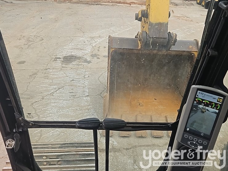 2018-caterpillar-349fl-image-22