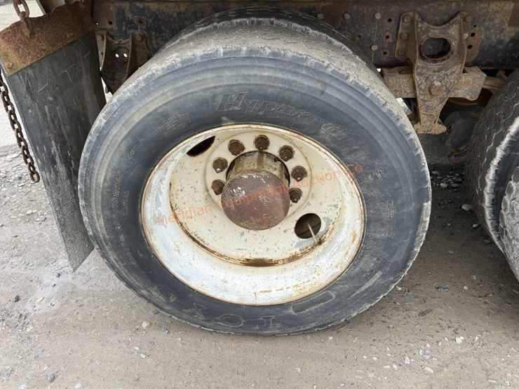 1984-international-s2500-image-15