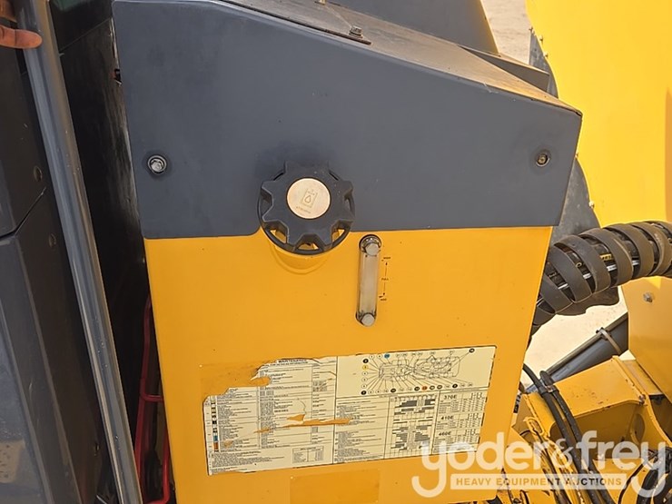 2018-deere-460e-image-58